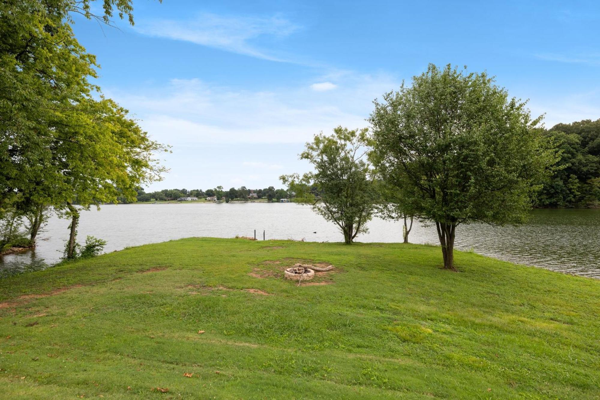 Cozy Lake Cottage W/ Kayaks, Sups, Pool & Firepit Winchester Exterior photo